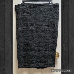 TORRID Marled Knit Pencil Skirt - size 3